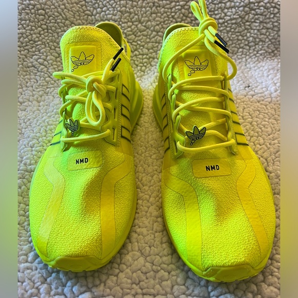 Adidas 2021 NMD R1 V2 J Solar Yellow - Picture 2 of 6